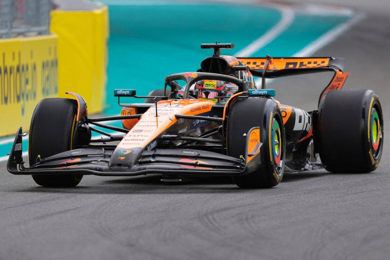 迈凯伦碾压梅赛德斯，皮亚斯特里状态火热的简单介绍