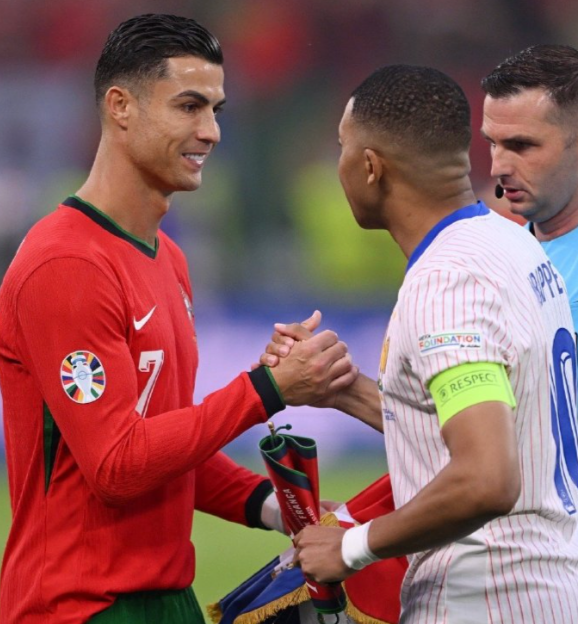 法国险胜荷兰,C罗带队取胜 法国险胜荷兰,C罗带队取胜