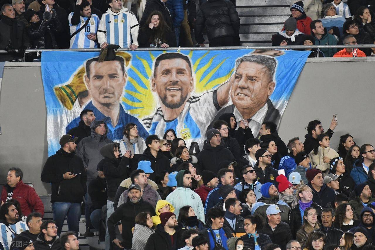 AC米兰横扫墨西哥,梅西带队取胜 AC米兰横扫墨西哥,梅西带队取胜