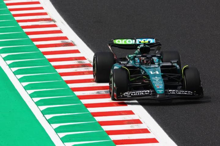 阿斯顿马丁逆转威廉姆斯，皮亚斯特里关键制胜